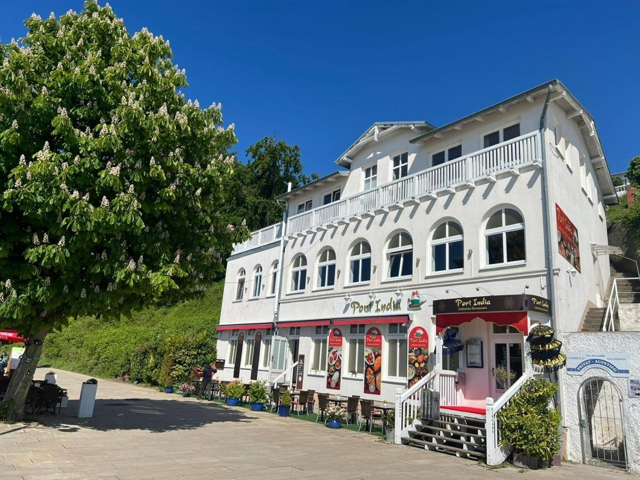 Faehrblick - Pension Direkt Am Wasser Sassnitz Extérieur photo